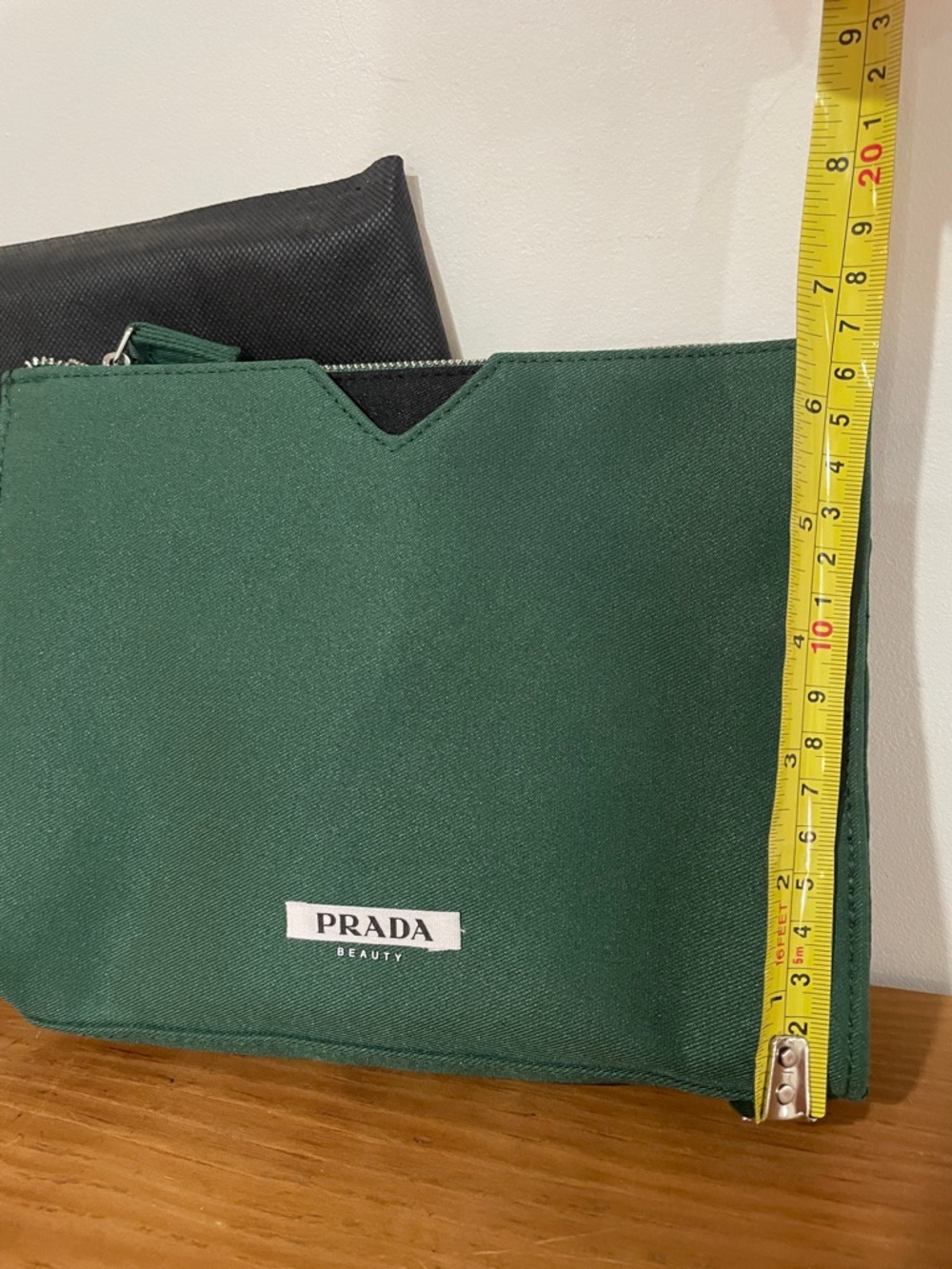 π PRADA Green Toiletry Pouch with Black Dust Bag - Picture 4 of 10